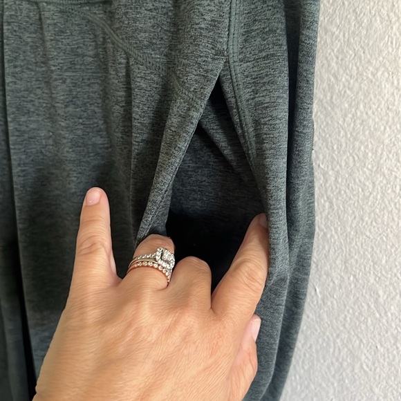 Z by Zella Green Joggers size L - Picture 8 of 8